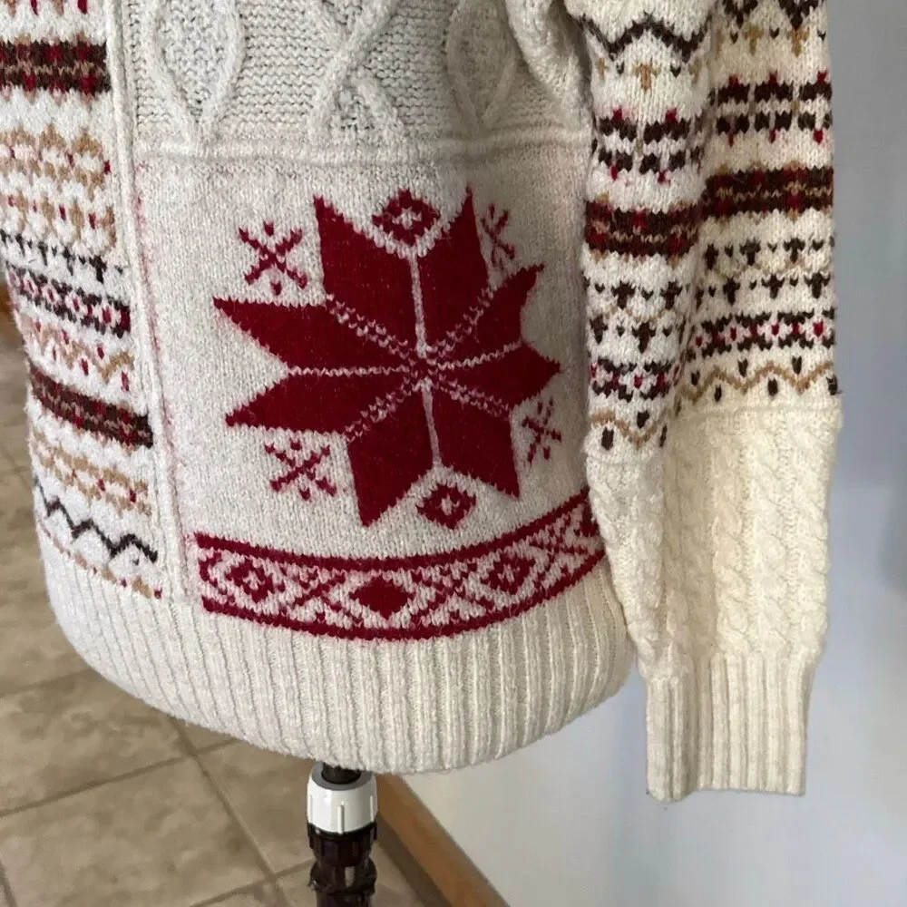 American Eagle fair isle cable knit sweater womens size small snowflake mock nec